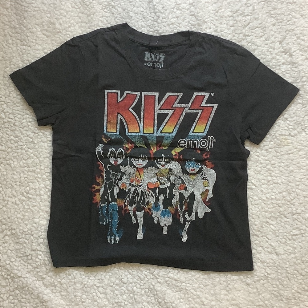 Kiss NWT Graphic T Shirt - Picture 4 of 5